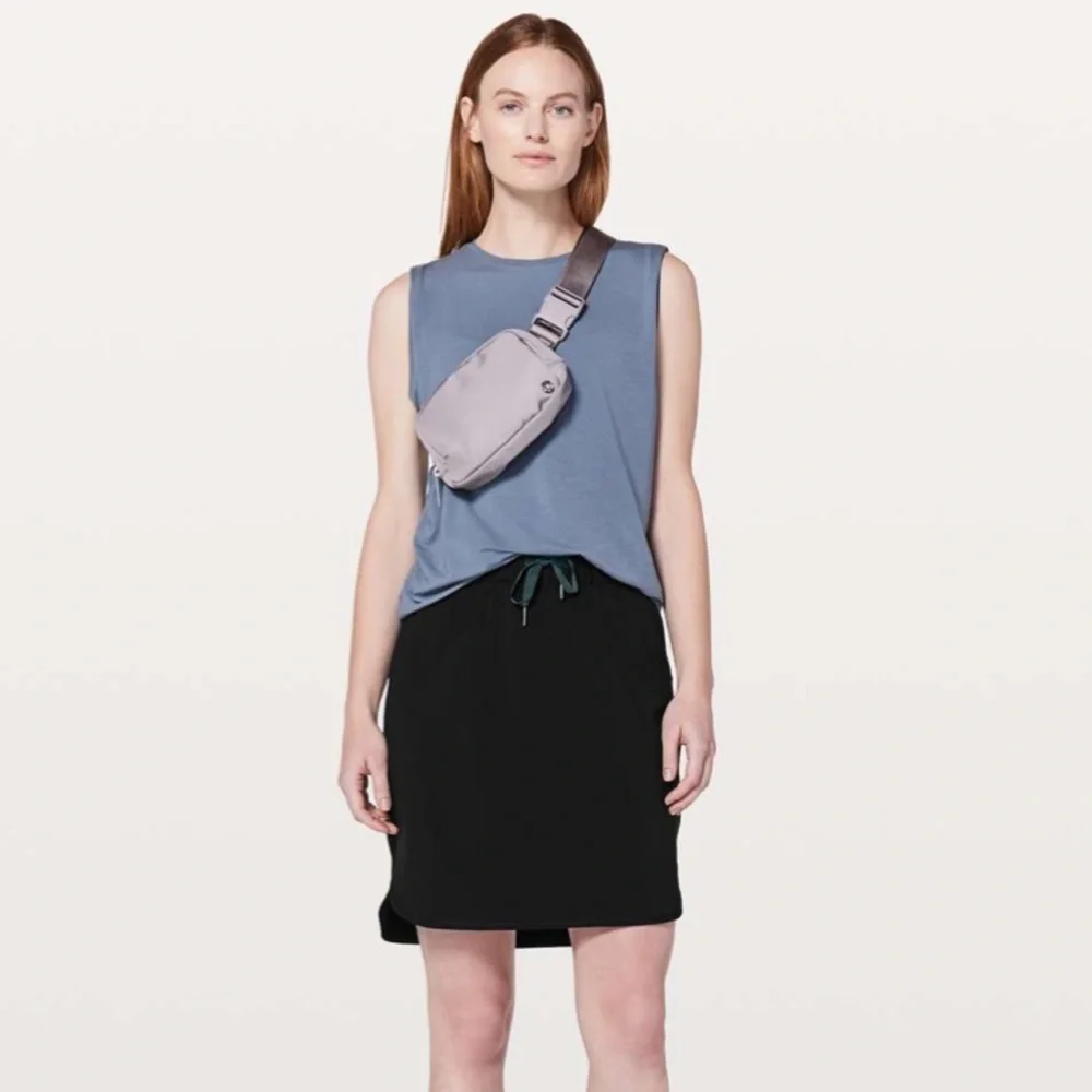 Lululemon On The Fly Skirt, Size 6, NWT - Picture 4 of 5
